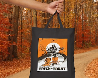 Trick or Treat Halloween Tote Bag Retro Haunted House Canvas Bag Eco Friendly Spooky Gift Fall Festival Bag Vintage Halloween Reusable Tote
