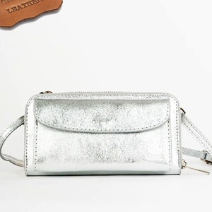 Silber farbende Handytasche Portemonnaie 2 in 1 Umhängetasche echt Leder Tasche mit schmalem LEDER RIEMEN, minimalistische Umhängetasche
