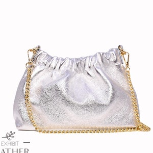 Genuine leather cross body bag in silver, elegant purse with gold chain, cowhide cross body bag, city bag