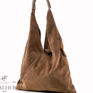 Braune Wildleder Hobo Umhängetasche, Naturleder taupe Geldbörse, weiche Ledertasche