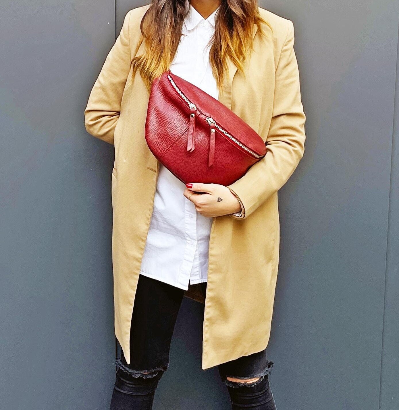 Hermès Red Leather Travel Clutch Fanny Pack Waist Belt Bag - Chelsea  Vintage Couture