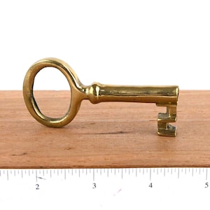 Vintage Short Brass Key Decoration