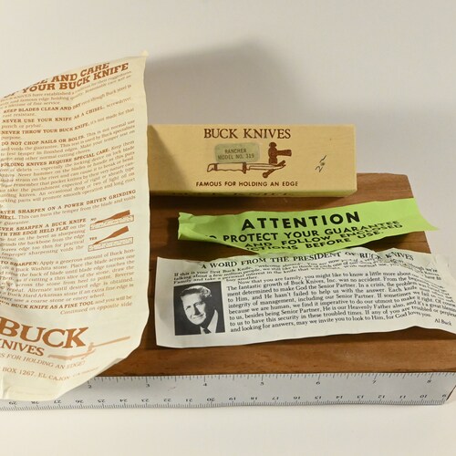 Vintage Pocket Knife - shops Buck 319 Rancher
