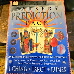 Pack Predicción de Parker - Cartas del Tarot - I Ching - 25 Runas