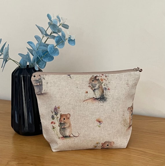 Sock Project bag, little mouse project bag, small project bag, yarn project bag, notion purse, project bag for knitters, knitters gift, xmas