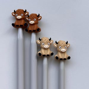 Stitch stoppers, 3d highland cow stitch stoppers for knitting, stitch minders, protectors for knitting, knitting protector, knitters gift image 2