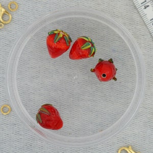 Glass Murano beads, Strawberry Bead, Glass Strawberry Beads, Strawberry Murano Beads, Glass Fruit Beads, Murano Fruit Beads,