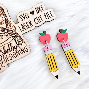 Brincos pendentes Apple Pencil School Teacher, arquivo SVG para Glowforge, brincos SVG Pencil, arquivo SVG DXF para brincos escolares de professores cortados a laser