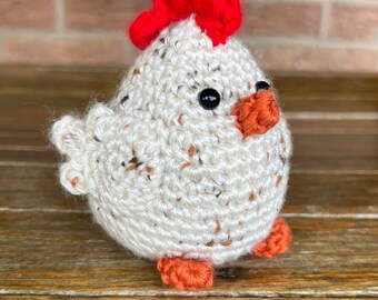 Crocheted Small Speckled Chicken (Amigurumi)