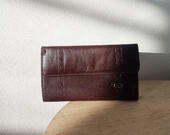 Vintage Buxton Brown Leather Wallet, Vintage Cowhide Leather Wallet, Made in Canada Brown Trifold Wallet, Brown Minimalist Leather Wallet