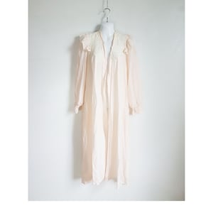 Vintage Delicate Pink Silk Robe Size M/L, Silk Lace Long Dressing Gown, Linda Made in Canada Pink Silk Kimono, Soft Pink Retro Robe