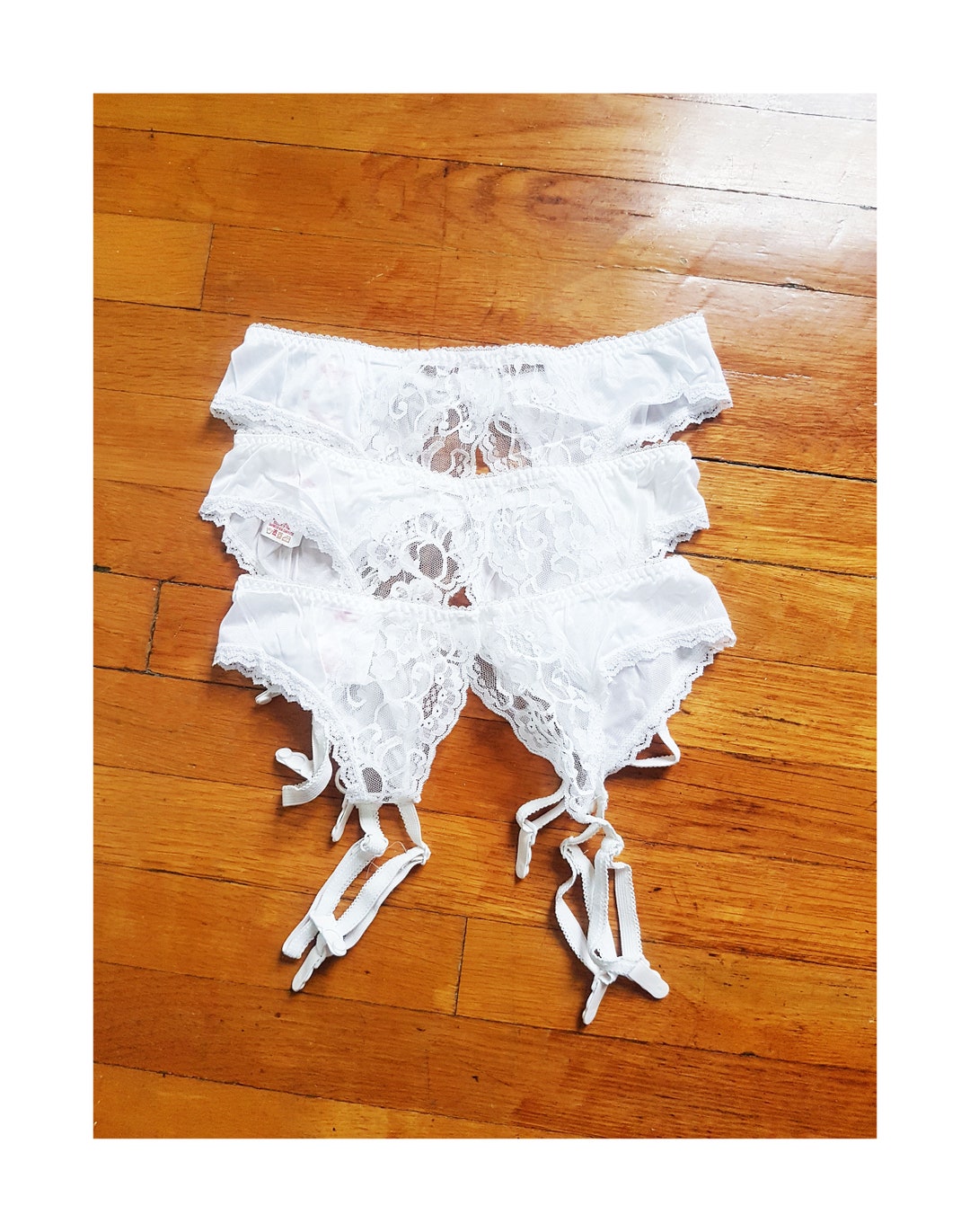 DEADSTOCK Vintage Garter Belt, 1970s Vintage White Garter Belt, Vintage