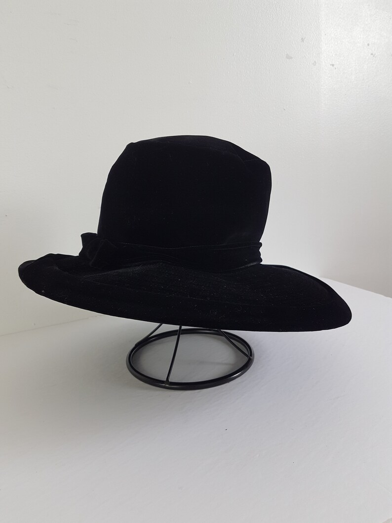 1950s Vintage Elizabeth Ford Hat Black Wide Brim Hat Made in New York