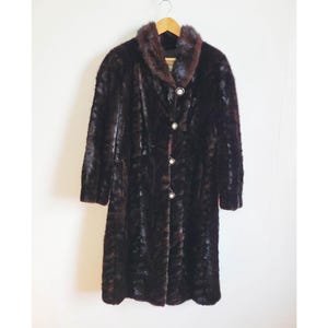 Casaco de pele de vison preto raro Mob Wife tamanho L Vintage Back Mink Fur Coat Luxuoso casaco de pele de comprimento total