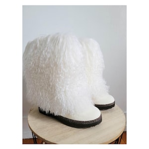 White Shearling Fur Snow Boots Size 8