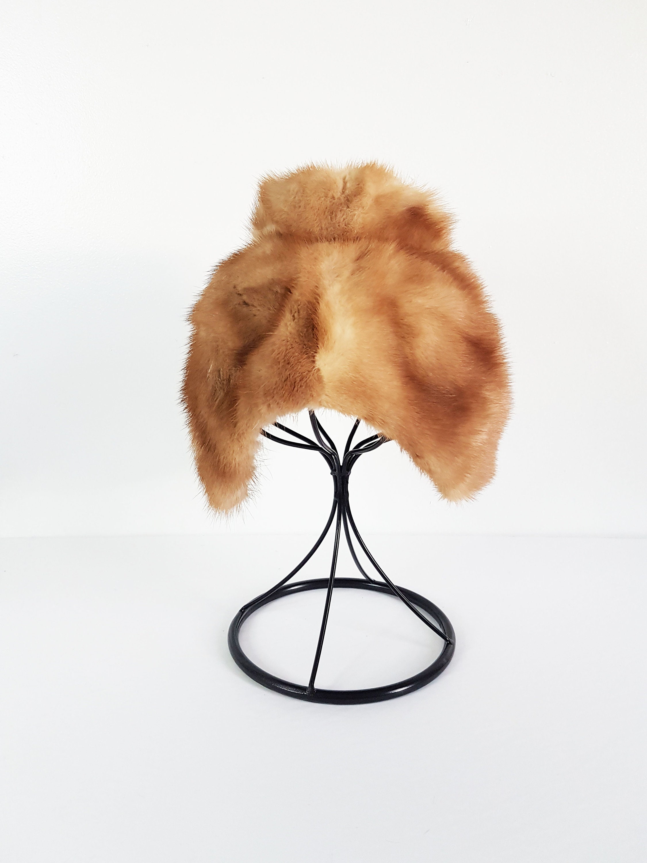 Vintage Blonde Mink Fur Beret Hat, Brown Lace Lining - Etsy  display picture 1