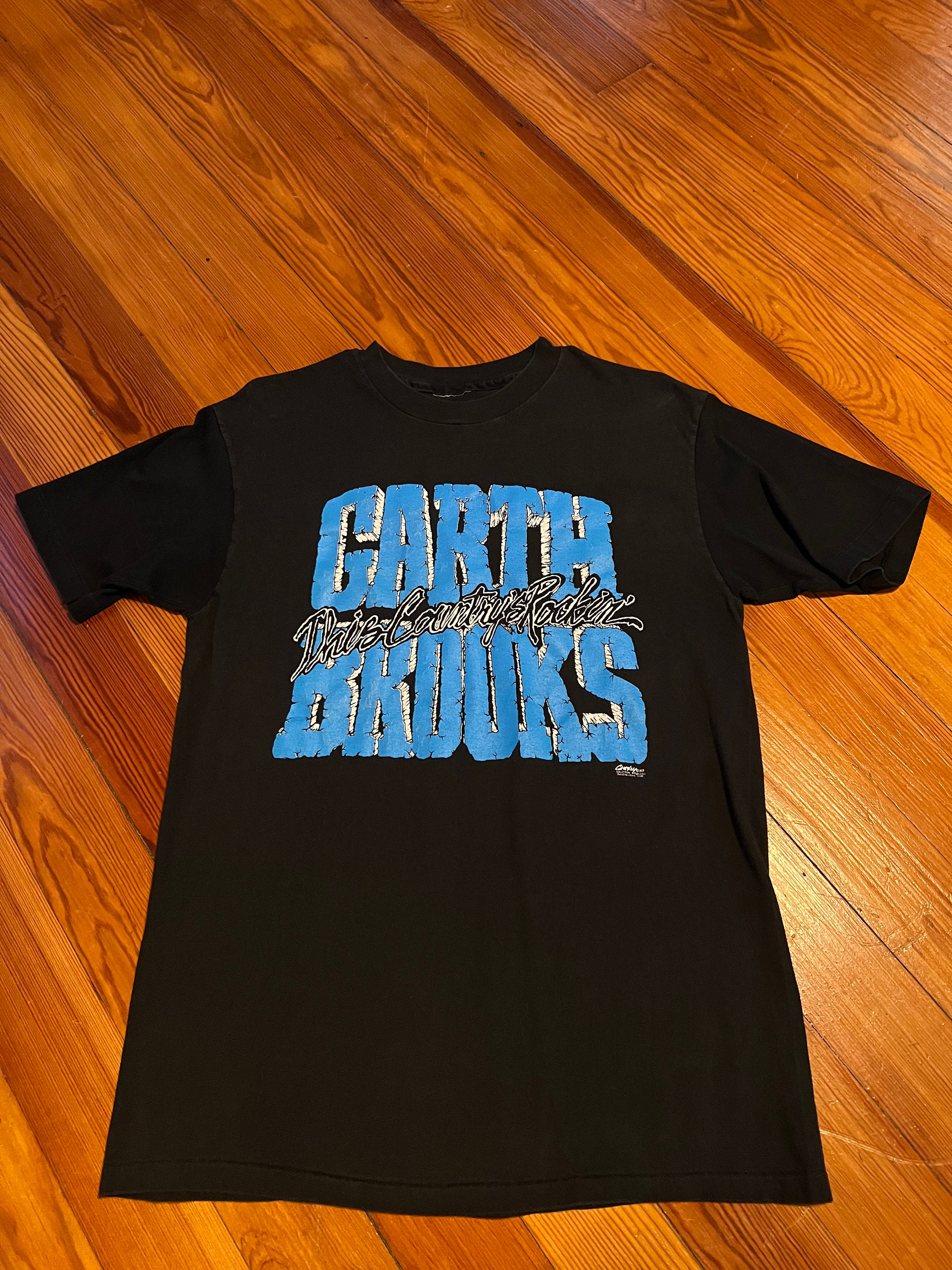 6T5237 90's GARTH BROOKS プリントTシャツ Close+Up.jpg?format=1000w