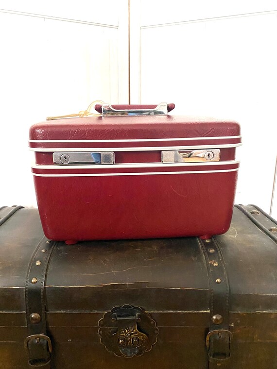 Samsonite Profile Burgundy Train Case with Key, Tray … Gem