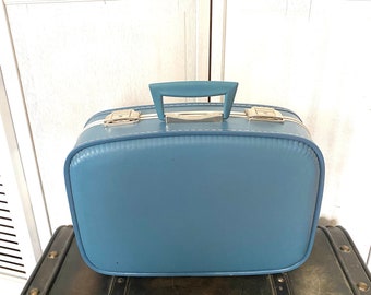 Vintage Sears Gateway Blue Cosmetic Overnight Suitcase