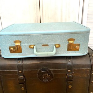 Vintage 1940s Yorkshire Suitcase Brass Hardware