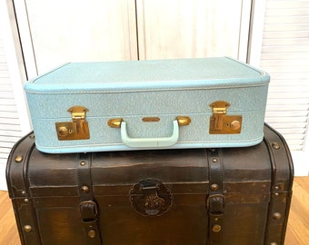 Vintage 1940s Yorkshire Suitcase Brass Hardware