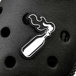 AtTrex 7Pcs Goth Charms Horror Croc Charms for Adults Men,Funny Croc Charms  for Boys,Teens,DIY Unique Shoe Decoration Charms for Halloween, Carnival