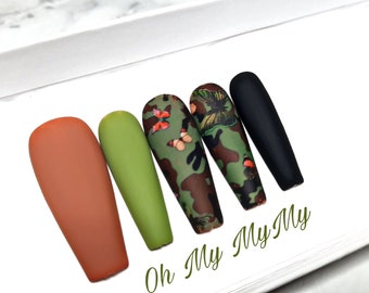 GREEN CAMOUFLAGE Press-On Nails| Matte Camo nail| Memorial False nail| Veteran nail| Rhinestone nails| Soldier Military nails| Gift for her