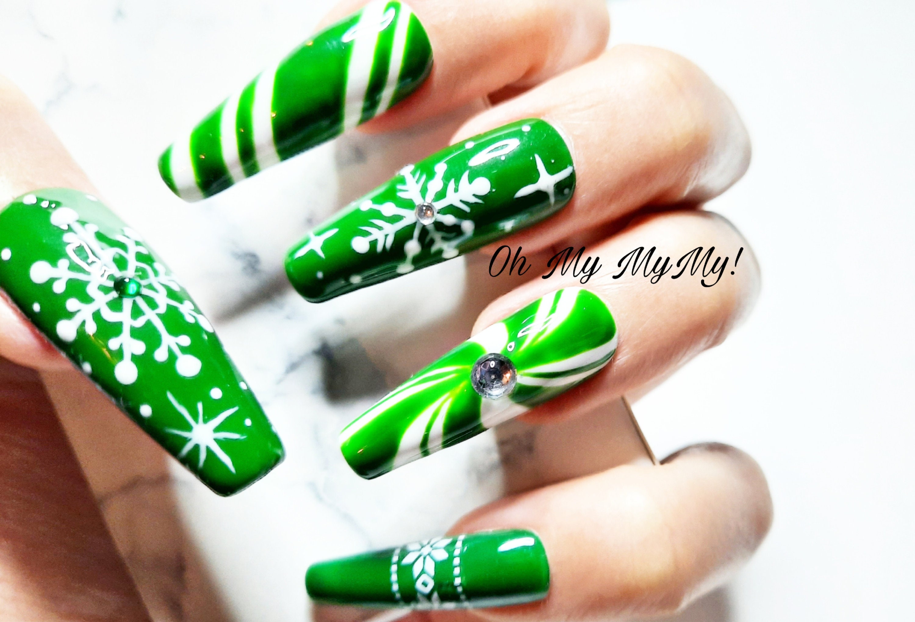 MISTLETOE Set Green Christmas Nail Snowflakes Press on - Etsy
