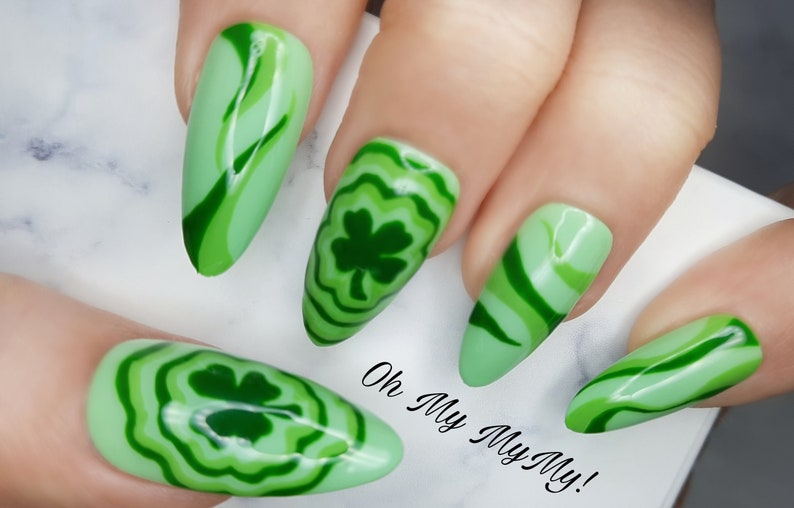 THE CLOVER Nail Set Saint Patrick'S Day Nails Luxury Press On NailsHand painted green NailsCustom Gel PolishGlue On NailsGift for her image 3