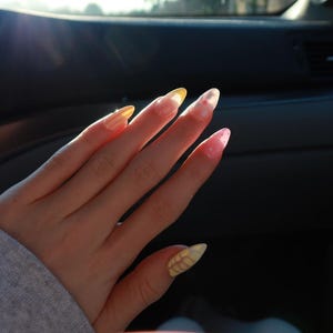 Easter Morning press on nails!