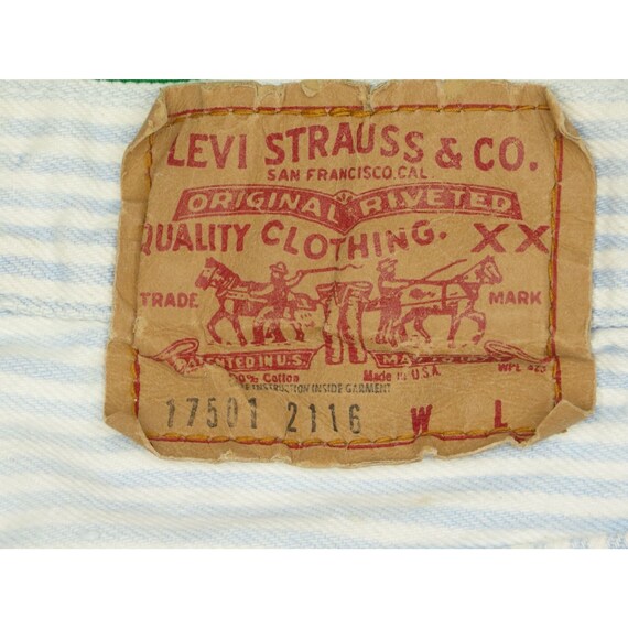 1990s Vintage Levis 501 Baby Blue Pinstriped Jean… - image 4