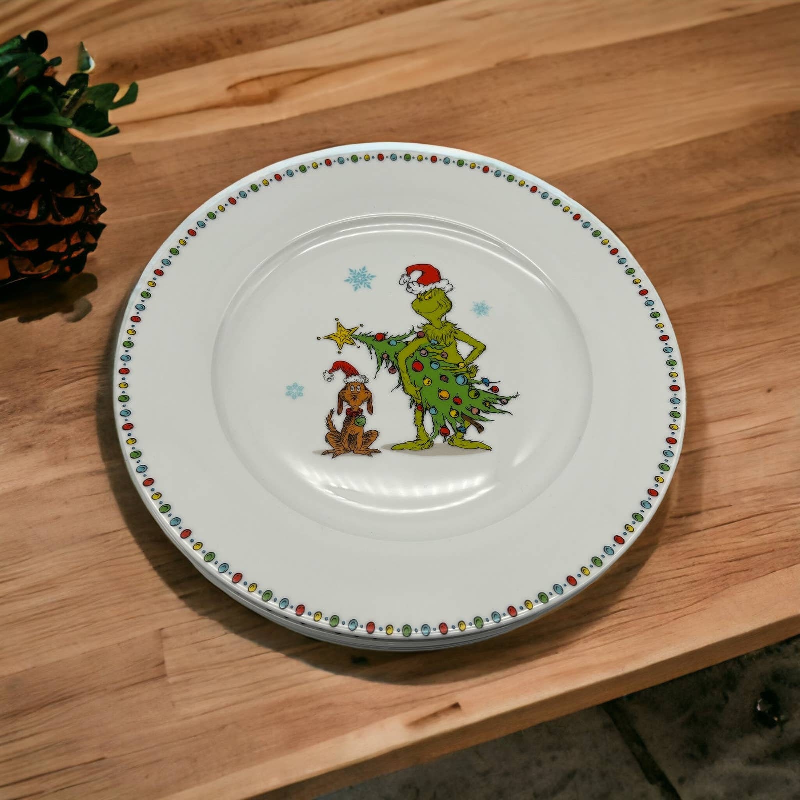 Dr Seuss the Grinch Dinner Plates Set of 4 Etsy
