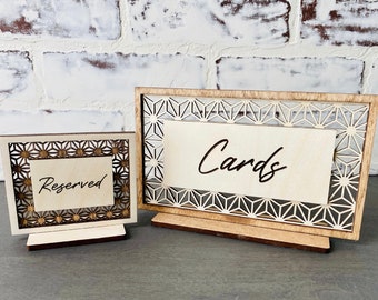 Plaque en bois sur pied gravée personnalisée | Panneaux de mariage à motif géométrique pour mariage moderne | Étiquettes pour buffet | Enseigne de réception de nourriture | Mariage bohème