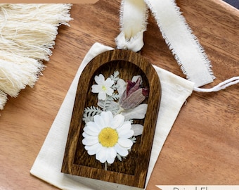 DIY Pressed Flower Art Ornament Kit: Baltic Birch Keepsake