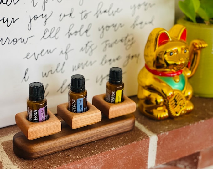 Featured listing image: Essential Oil, Planter, Air Plant Display: Levitate