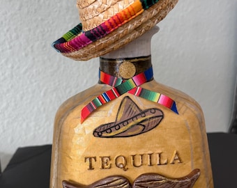 Tequila Bottle Wreath Attachment, Fiesta Tequila Bottle Embellishment, Mexican Decor, Mexican Heritage Decor, Fiesta Mexican, Latino Decor