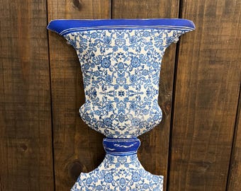 Chinoiserie Flat Back Urn Attachment, Chinoiserie Door Hanger, Everyday Front Door Decor, Spring Urn, Chinoiserie Decor, Wreath Attachment