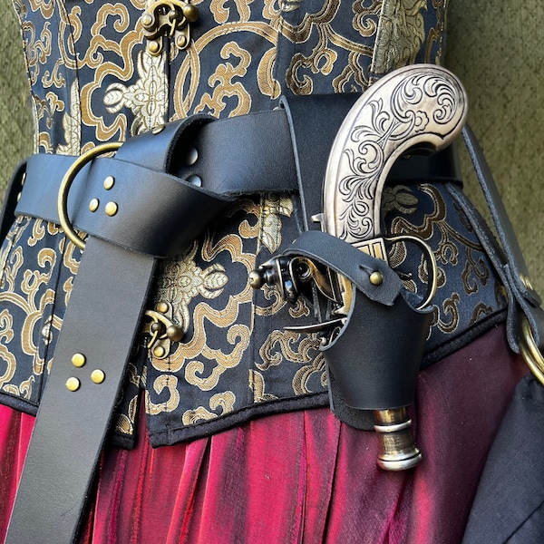 18th Century Replica Flintlock/ Pocket Pistol for Renaissance, Steampunk, Pirate, Cosplay or Halloween Gift. Leather Holster included.