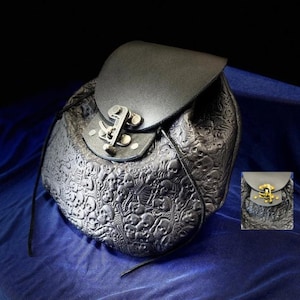 Large Skull Pouch | Pirate, Renaissance, LARP Bag | Cosplay, Medieval Fashion