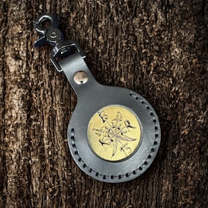 Handmade Leather Challenge Coin Holder Keychain 4 sizes