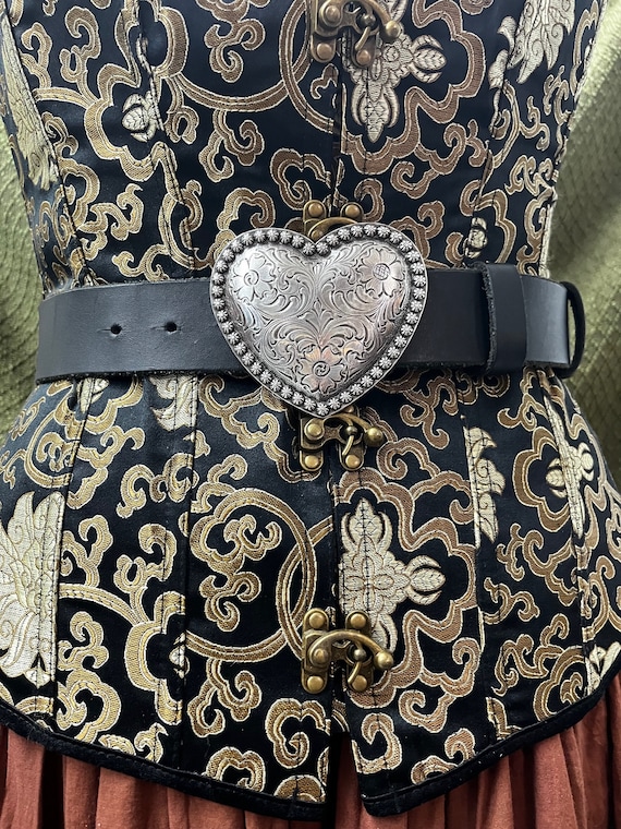 Leather Heart Belt | Pirate, Renaissance, Medieval, Cosplay  display picture 1