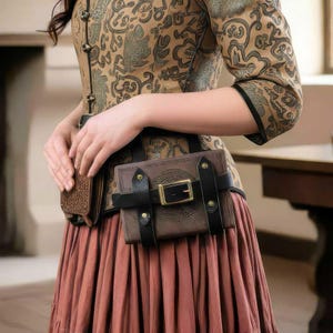 Estojo de couro para livros, ideal para o Renascimento, LARP e Cosplay. Presente perfeito para piratas e amantes de livros. imagem 1