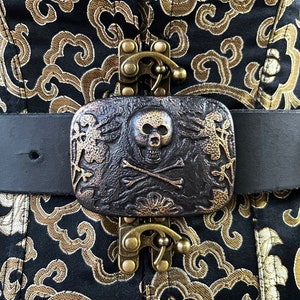 1.5 inch Leather Skull N Crossbones Belt | Pirate, Renaissance, Medieval Belt | LARP Cosplay
