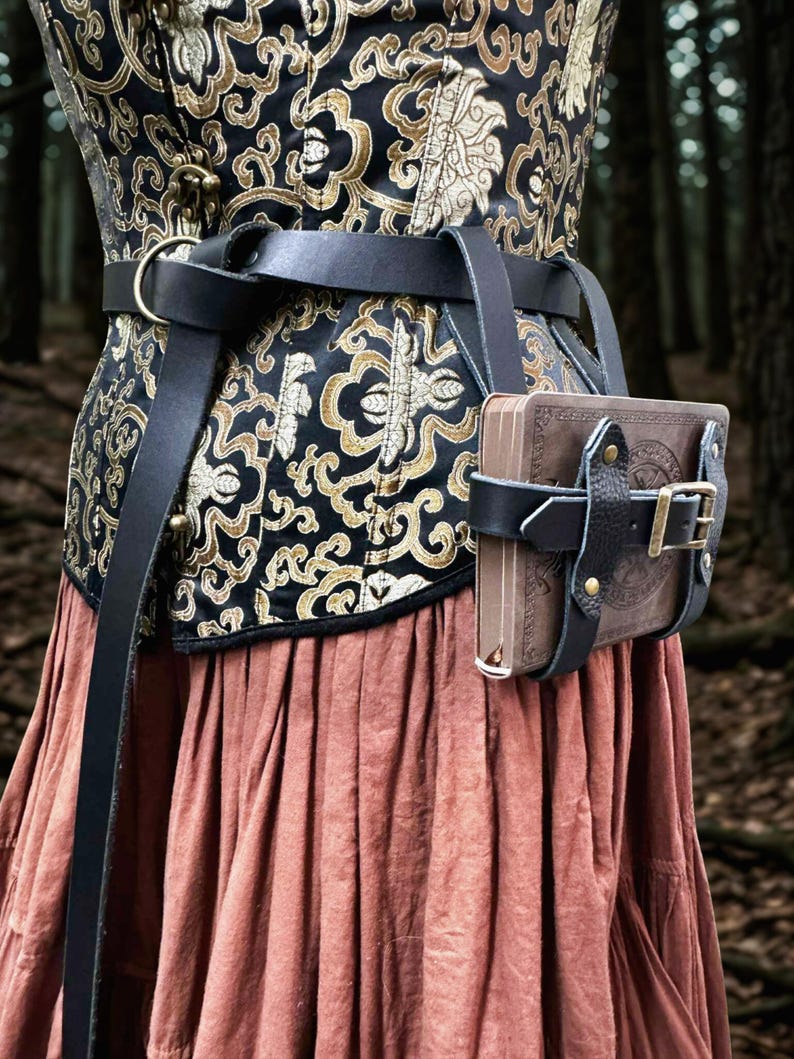 Estojo de couro para livros, ideal para o Renascimento, LARP e Cosplay. Presente perfeito para piratas e amantes de livros. imagem 5