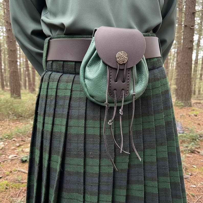 Leather Sporran Pouch | Celtic Pirate, Renaissance, LARP Bag | Cosplay, Medieval Fashion image 3