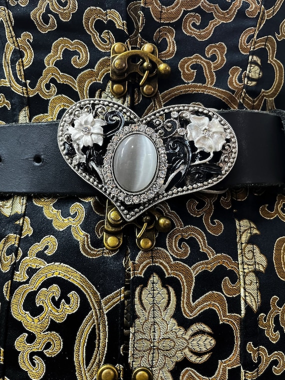1.5 Inch Leather Filigree Heart Belt | Pirate, Renaissance  display picture 1