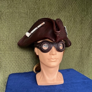 Leather Steampunk Goggles, Victorian Fashion, Post Apocalyptic Cosplay headwear, Halloween Costume. Small lenses