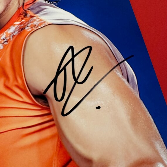 ラファエル・ ナダル選手 本人着用 直筆サイン入り ウェア 全米オープン2011 ラファエル・ ナダル選手 本人着用 直筆サイン入り ウェア 全米