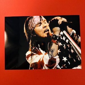 AXL ROSE / Guns&#39;N&#39;Roses - Authentic Hand-Signed Photo Autograph With CoA