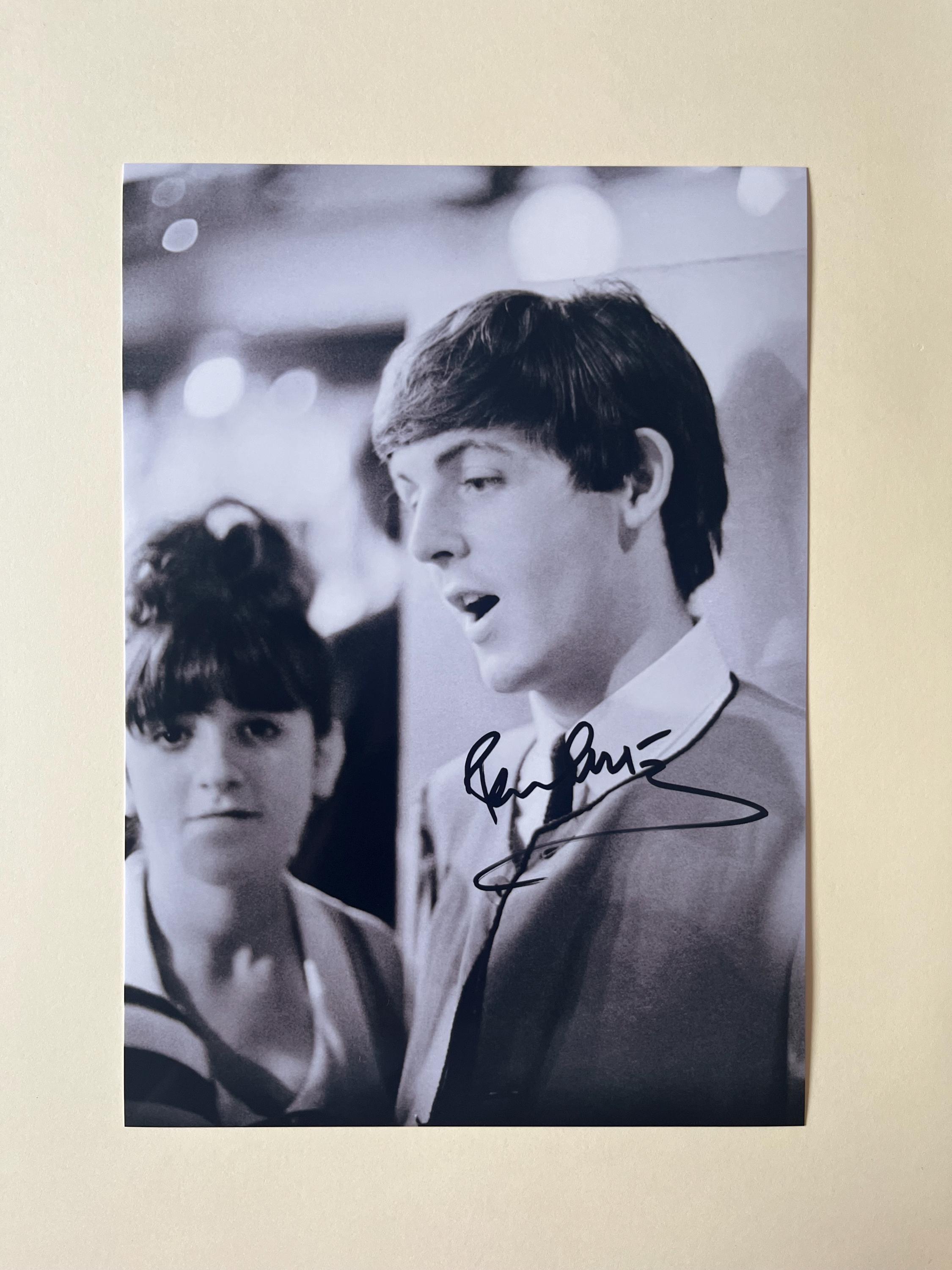 PAUL MCCARTNEY / The BEATLES - Authentic Hand-Signed Photo Autograph With CoA
